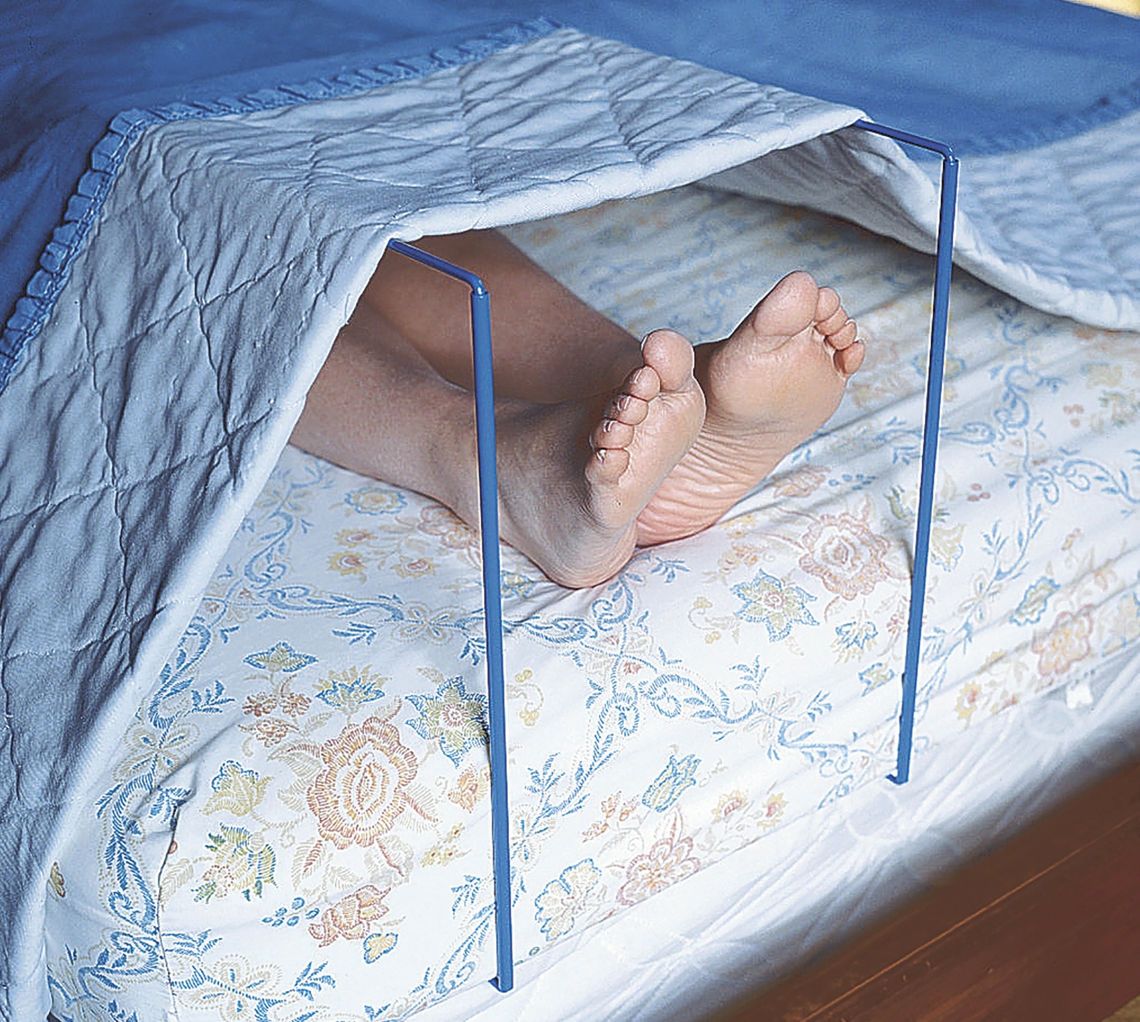 Fabrication Enterprises Bed Mattress Blanket Lift Bar (1 Unit)