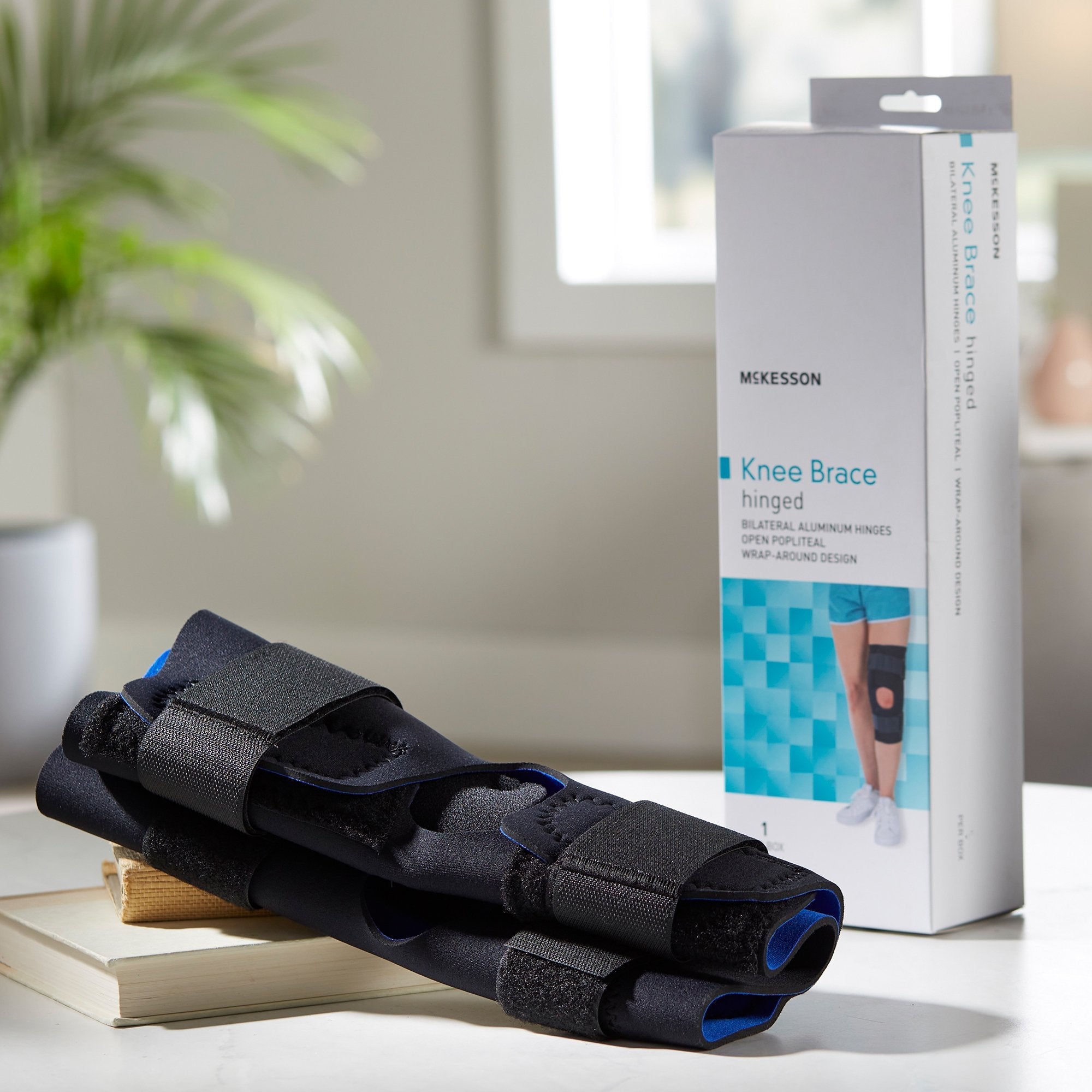 McKesson Hinged Knee Brace, Large (1 Unit)