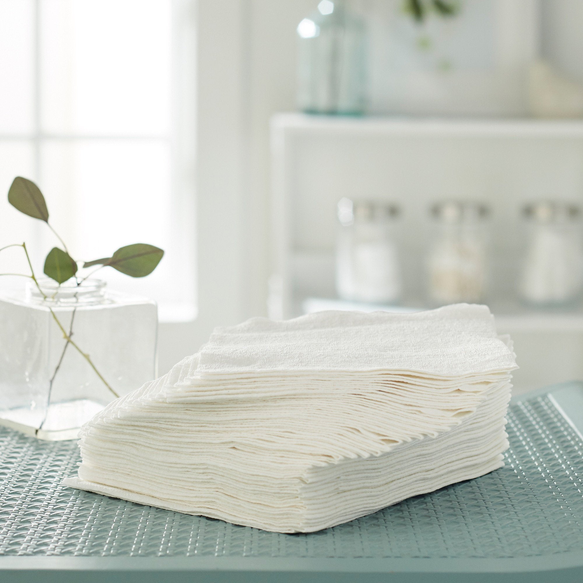 McKesson Disposable Washcloth, 13 x 13 Inch (1 Unit)