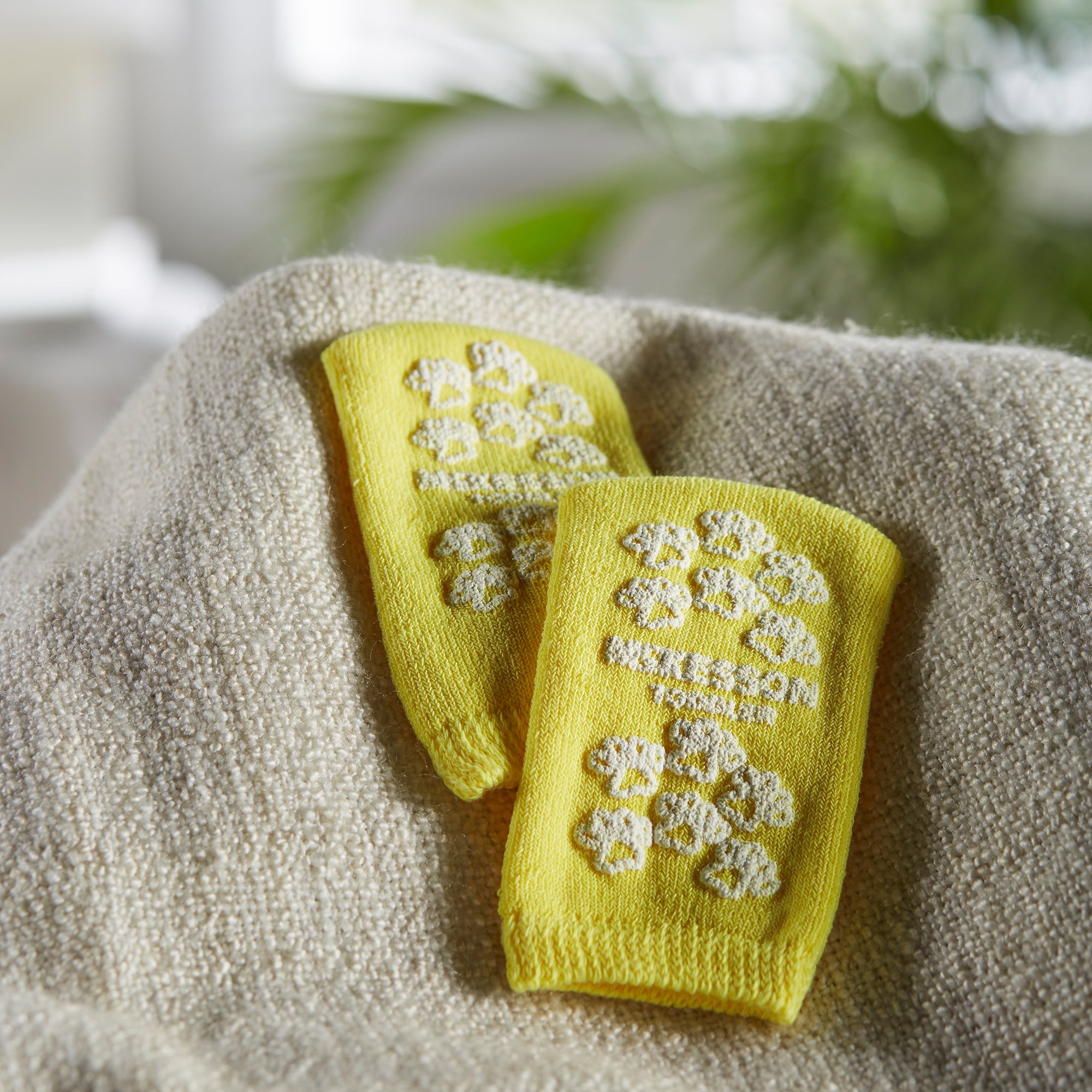Slipper Socks McKesson Terries™ Unisex Toddler Single Tread Single Patient Use Yellow - image 5