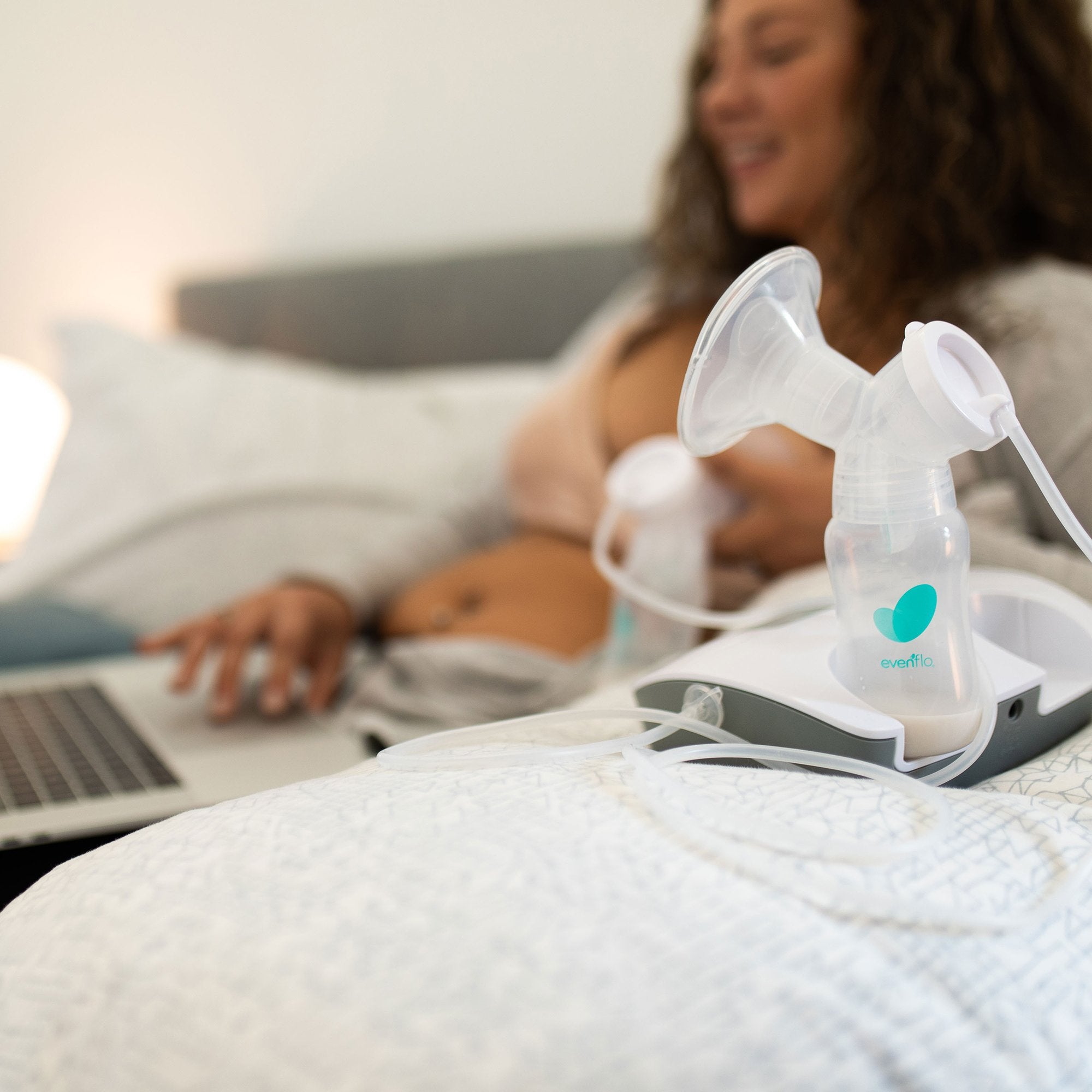 Double Electric Breast Pump Evenflo Advanced - image 9