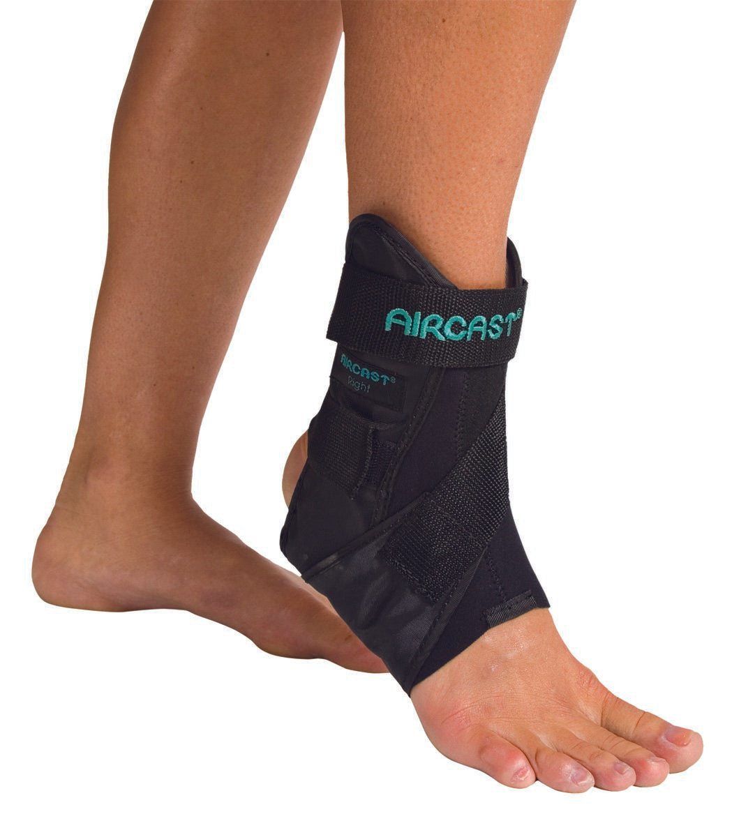 Aircast® Airsport™ Right Ankle Support, Large (1 Unit)