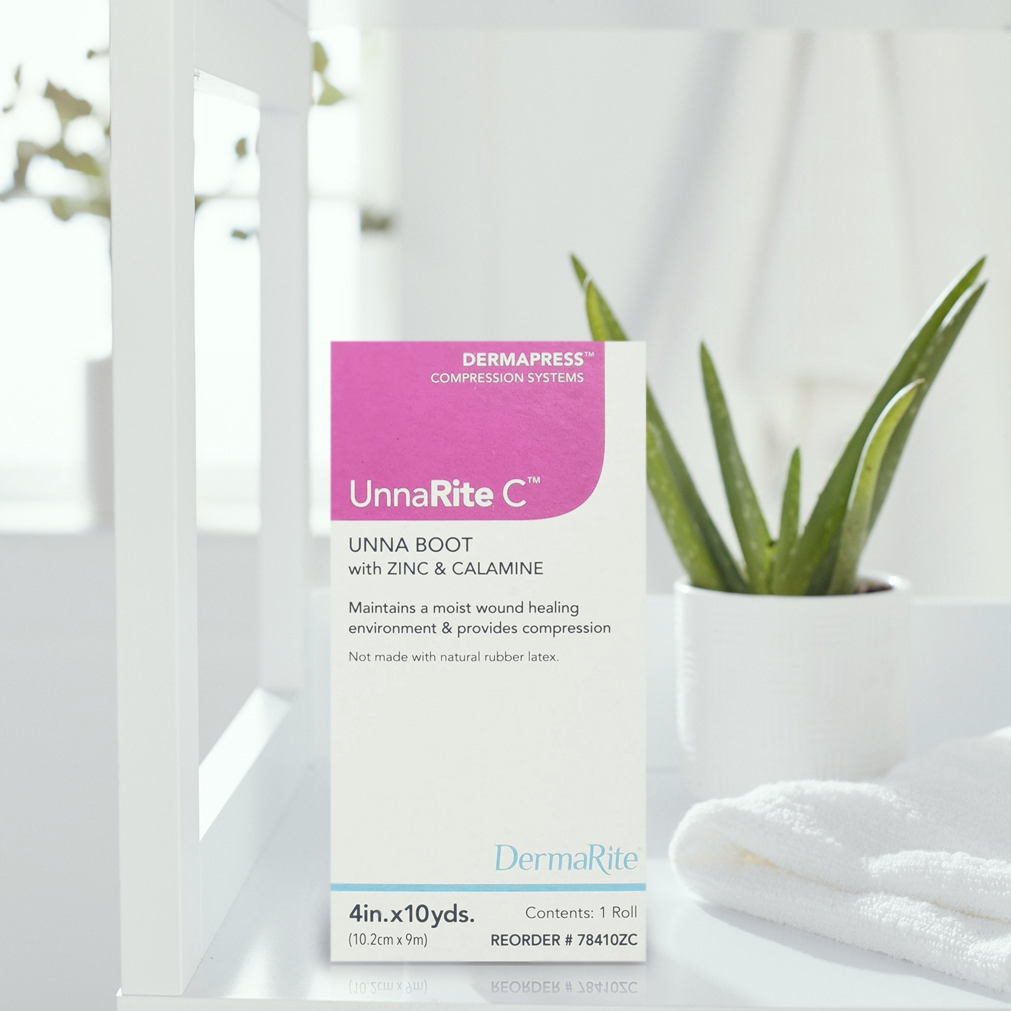 UnnaRite C™ Unna Boot with Calamine and Zinc Oxide, 4 Inch x 10 Yard (1 Unit)