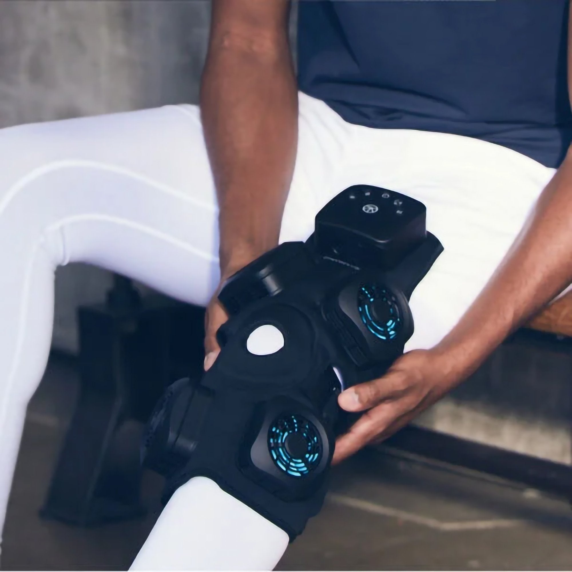 RecoveryTherm™ Heat/Cold + Vibration Therapy Wrap for Knees (1 Unit)