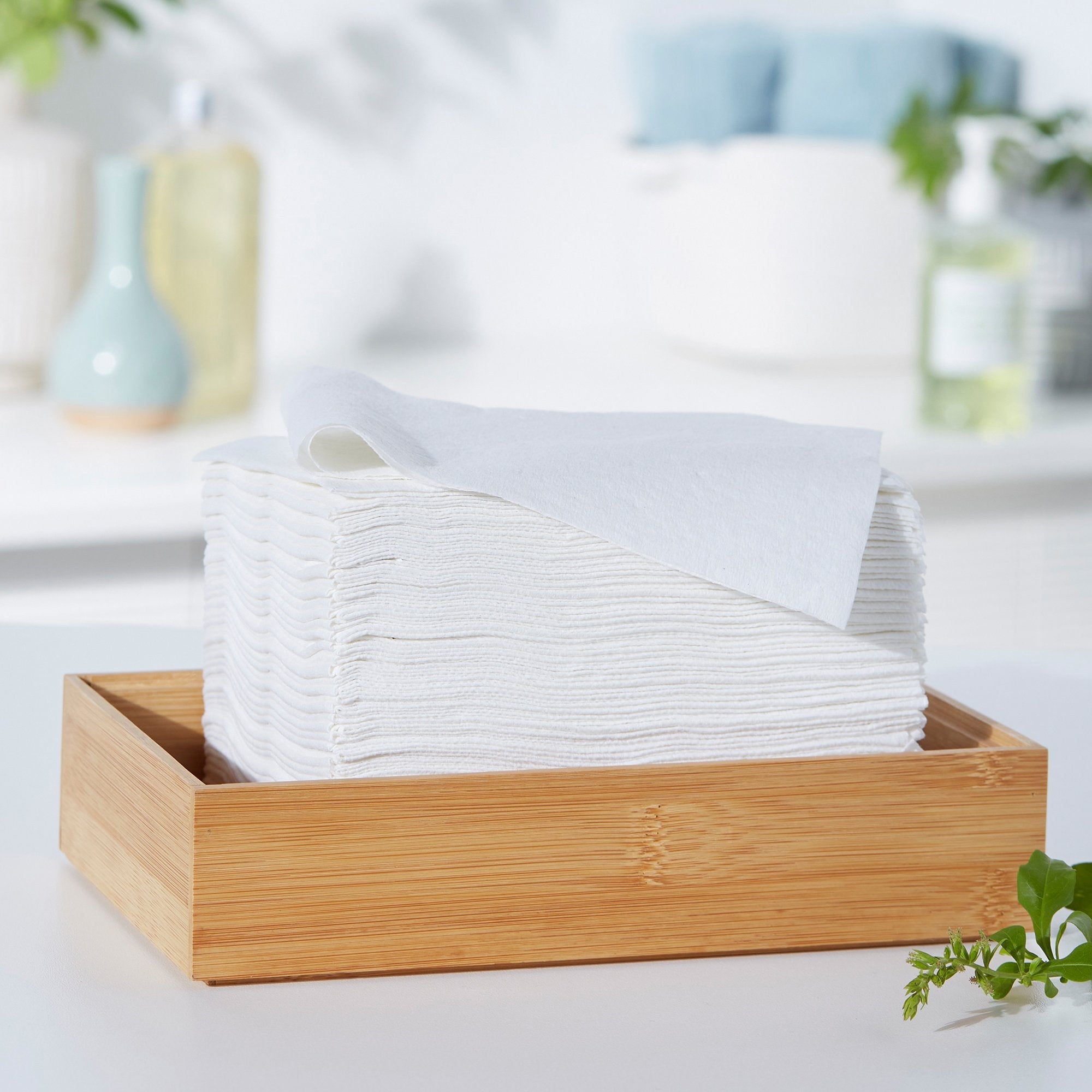McKesson Disposable Washcloth, 10 x 13 Inch (560 Units)