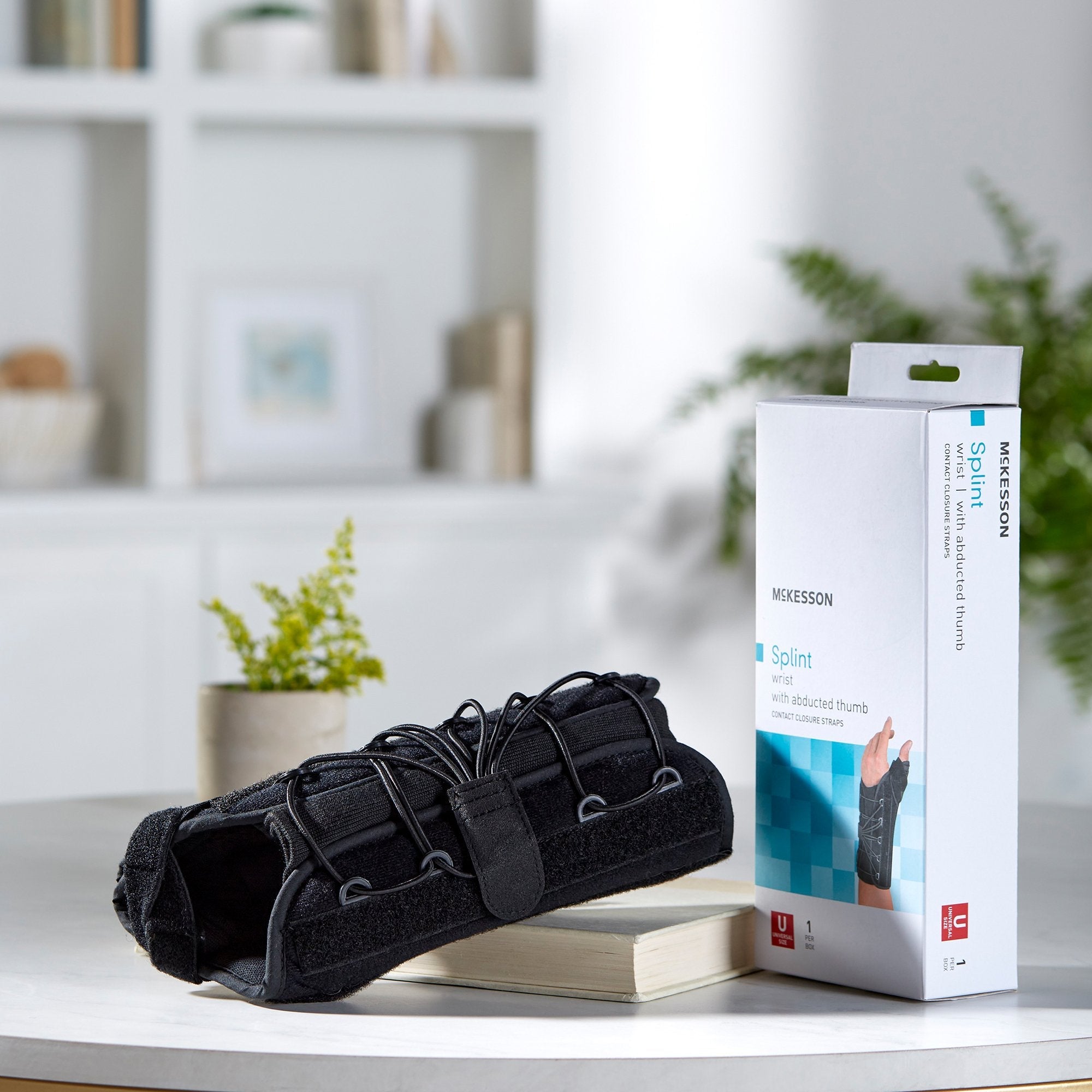 McKesson Left Wrist Splint with Abducted Thumb, One Size Fits Most (1 Unit)