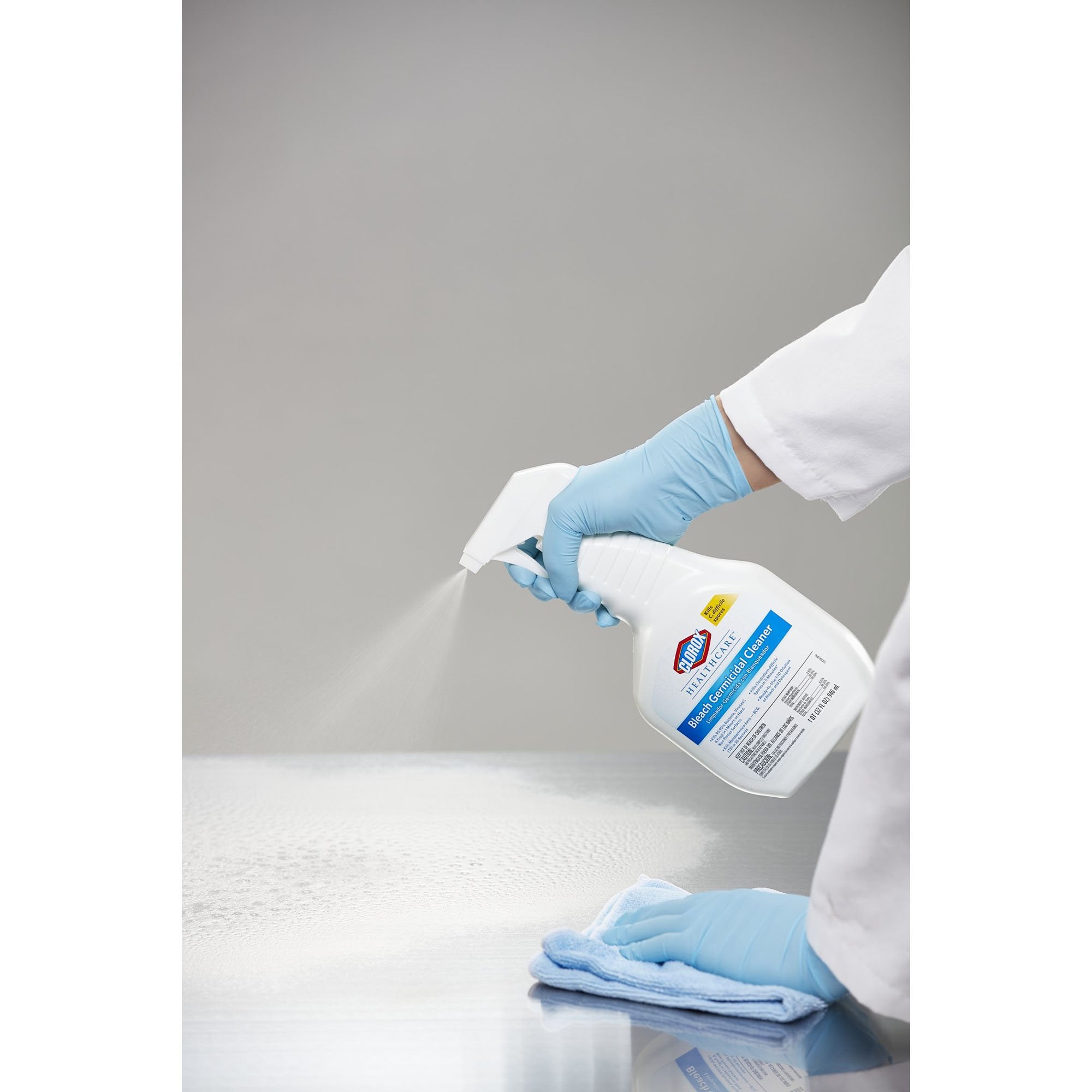 Clorox Healthcare Surface Disinfectant Cleaner, Spray, 32 oz (1 Unit)