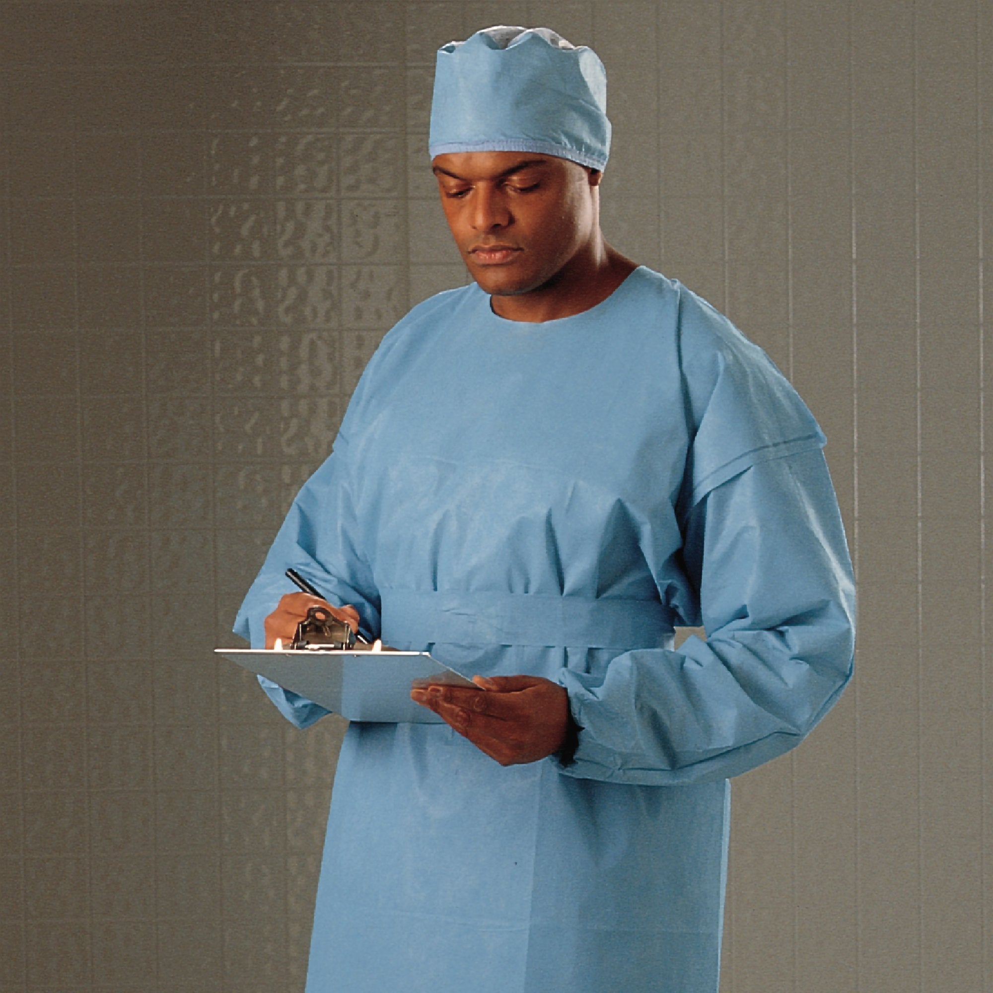 Halyard Protective Procedure Gown with Knit Cuffs (10 Units)