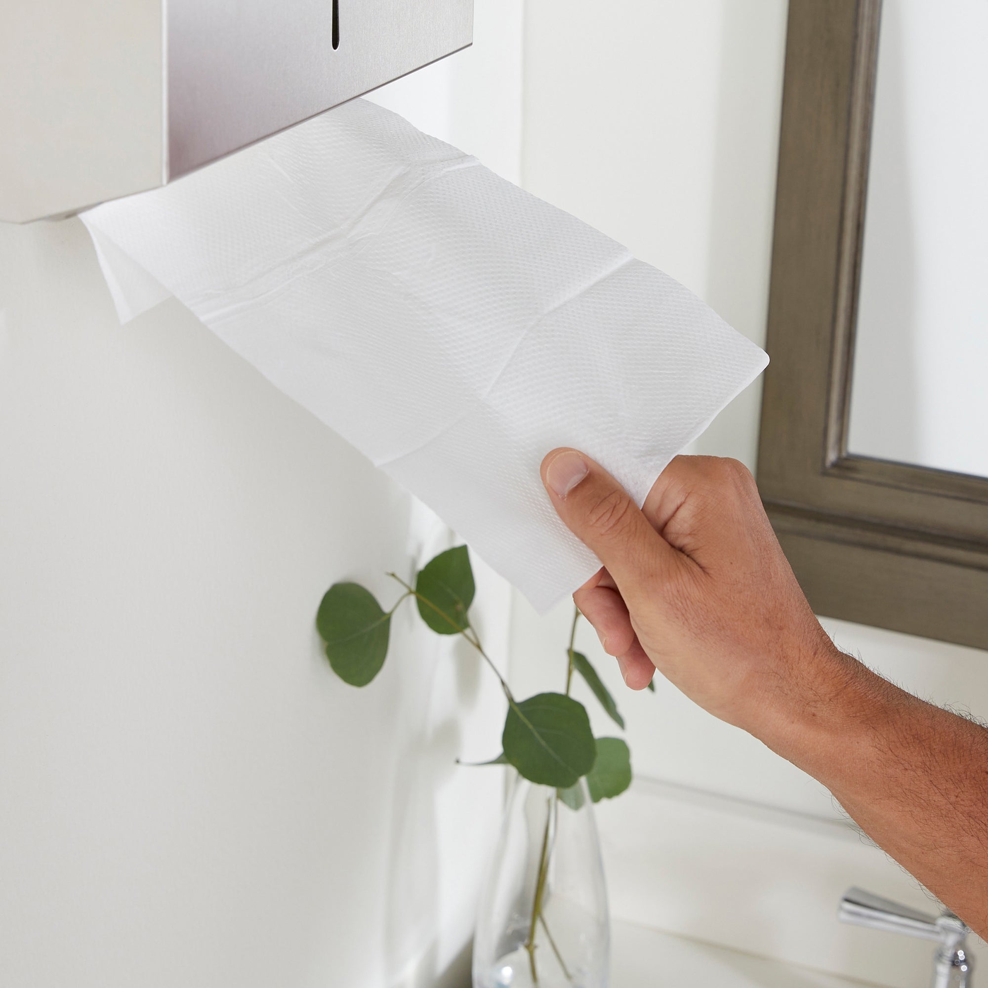 McKesson Multi-Fold Paper Towels, 250-Pack, 1-Ply, 9x9" White Towels